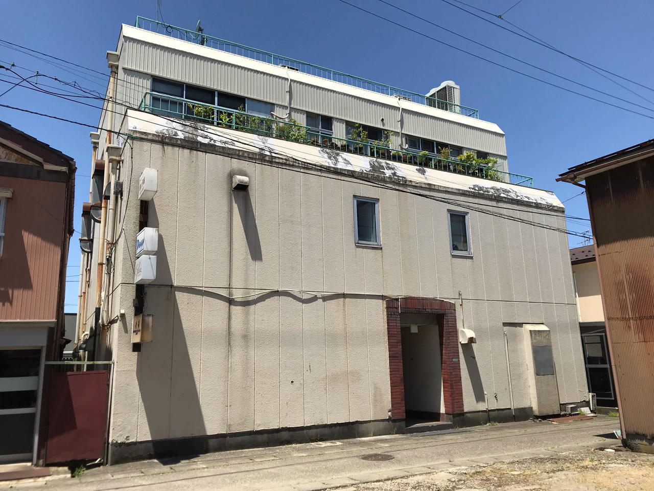 三条市居島 青山ビル