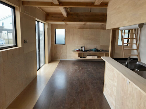 リビング(現況優先:色合いが異なります) リビング(現況優先:色合いが異なります)