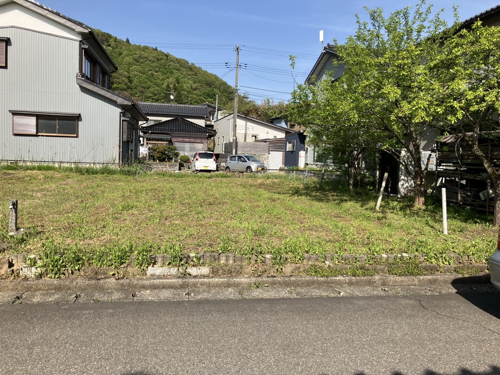 売土地：三条市麻布