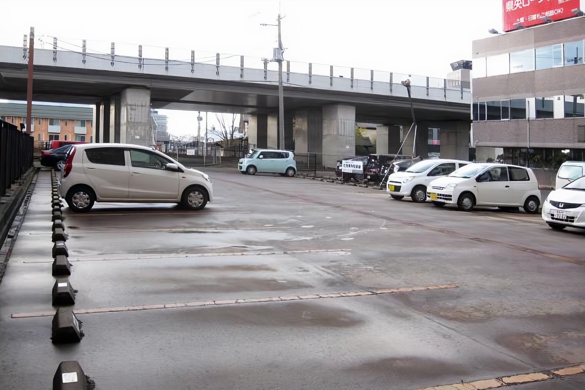 川商第5 燕三条駅前パーキング