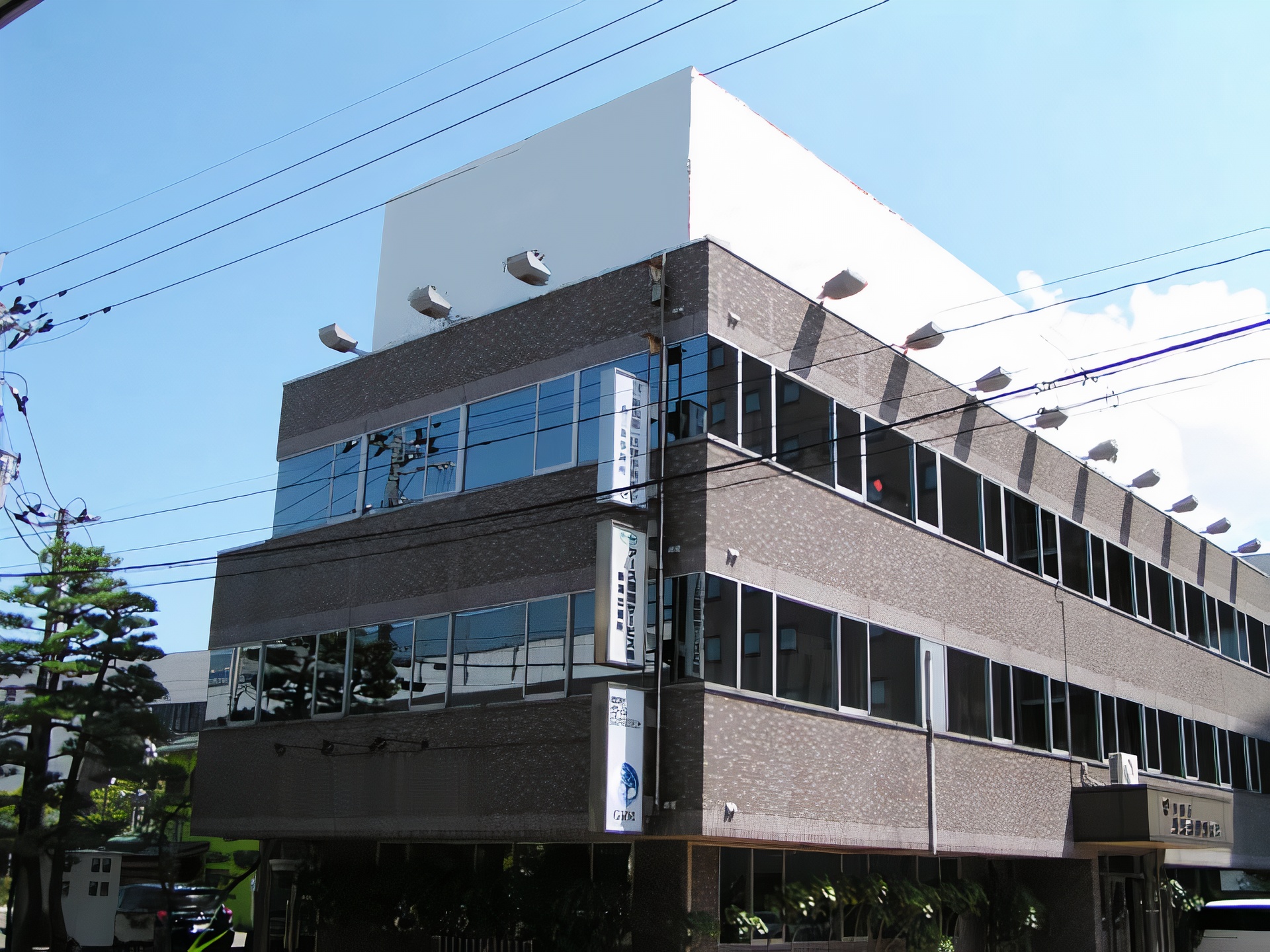 屋上看板・広告：川商第5 燕三条駅前ビル 西側（燕三条駅側）